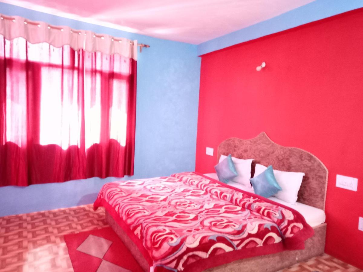 Non Stop Cafe Hostel & Stay Manāli Esterno foto