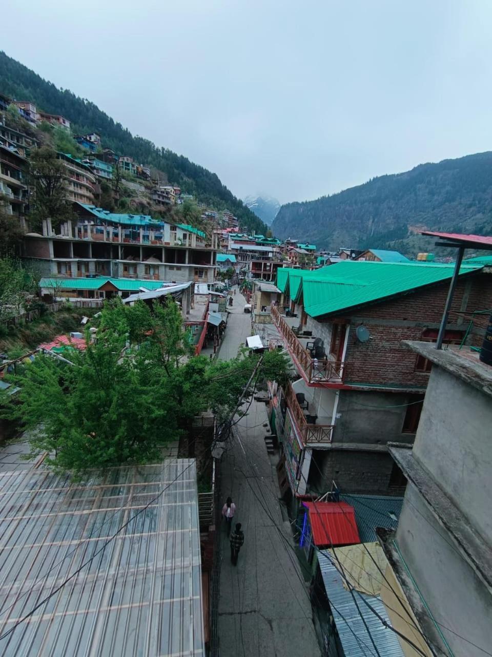 Non Stop Cafe Hostel & Stay Manāli Camera foto