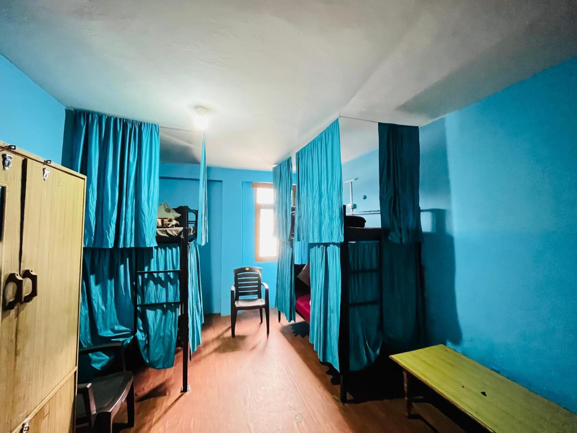 Non Stop Cafe Hostel & Stay Manāli Esterno foto